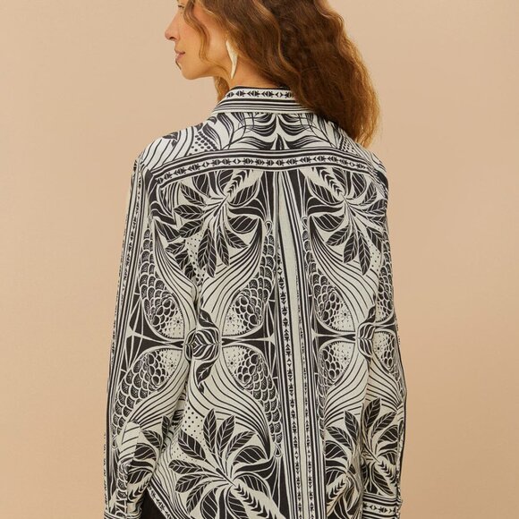 Off-White Monochrome Elegance Scarf Shirt - Picture 2 of 3